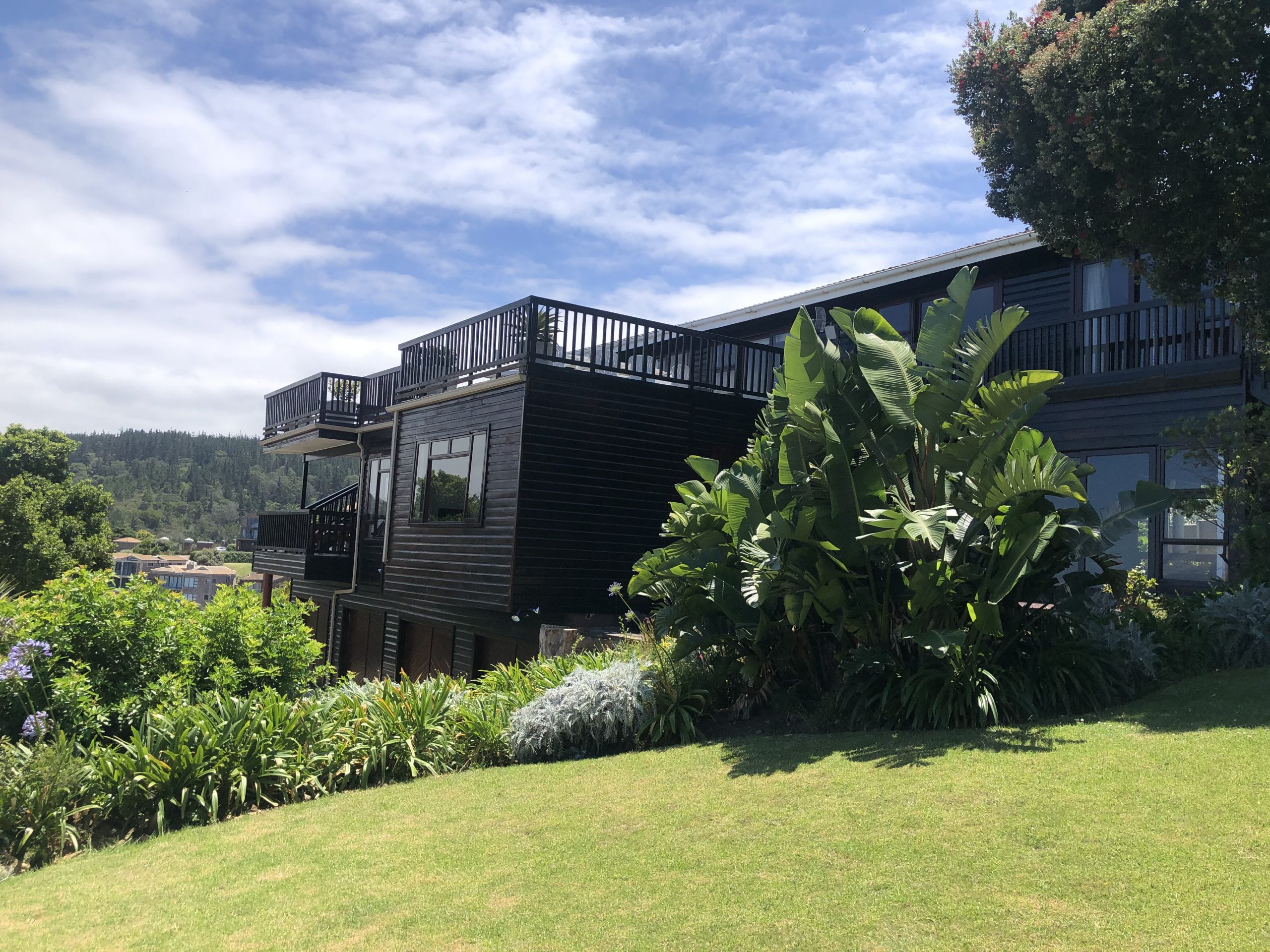 Ocean View 1 living